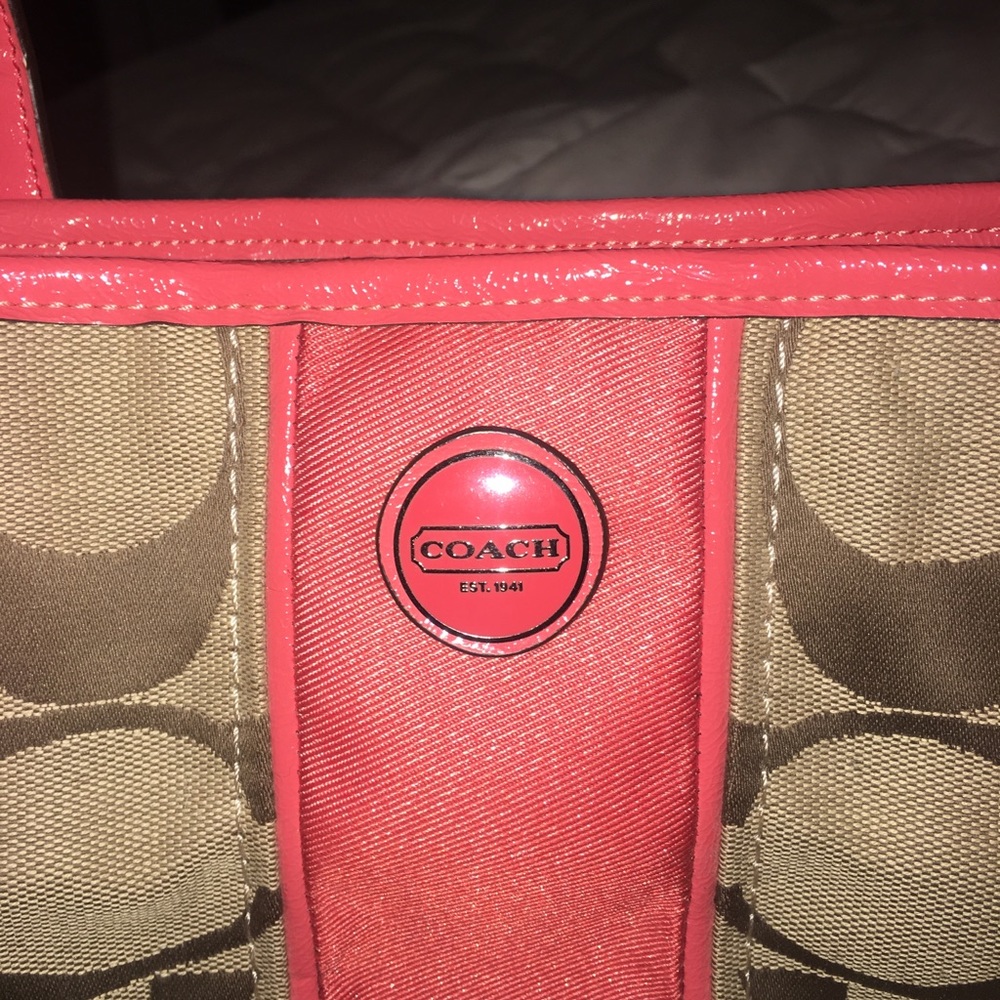 Coach purse - Picture 3 of 6